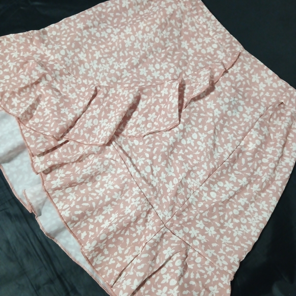 Floral Pink Ruffle Skirt - Picture 3 of 6